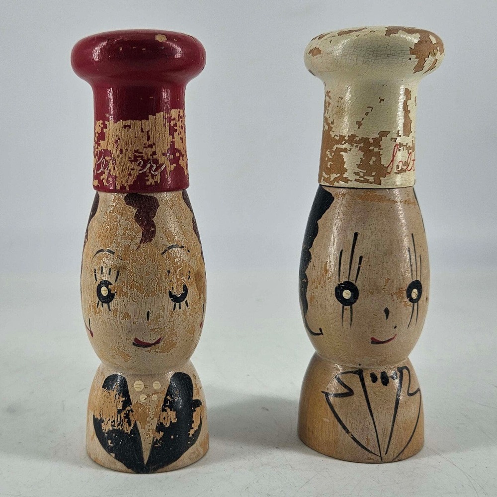 Vintage Kitch chippy wood Wooden Chef Salt Pepper Japan 5"